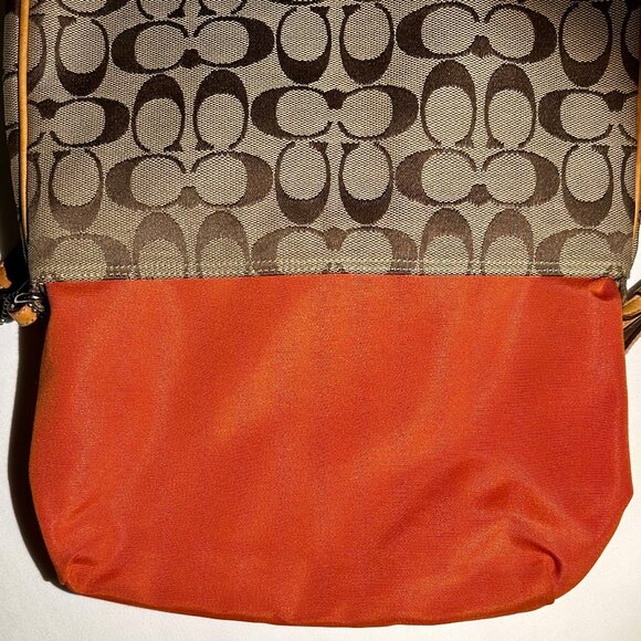 SOLD - Coach Vintage Hamptons Signature Clip Hobo Khaki Jacquard Leather 6091 - Picture 9 of 15